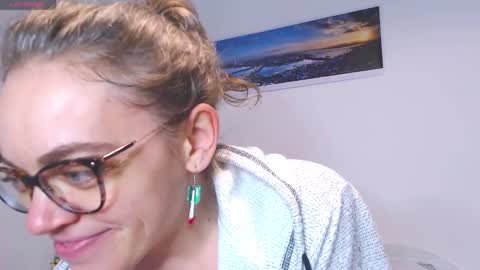 Sandra online show from 2, 1, 2025