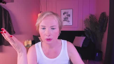 Snapshot of sandra_kind chatting on 26, 1, 2025 Sandra online show from 26, 1, 2025