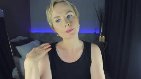 Snapshot of sandra_kind chatting on 27, 1, 2025 Sandra online show from 27, 1, 2025