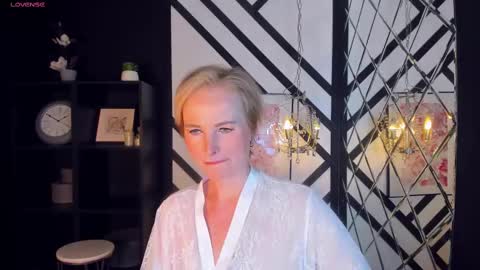 Snapshot of sandra_kind chatting on 9, 2, 2025 Sandra online show from 9, 2, 2025