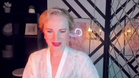 Snapshot of sandra_kind chatting on 24, 2, 2025 Sandra online show from 24, 2, 2025