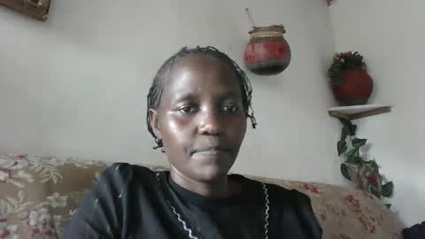 Snapshot of sandra_milly chatting on 2, 11, 2025 sandra online show from 2, 11, 2025