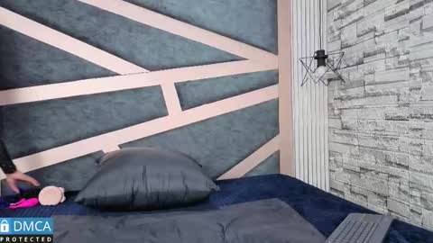 Sandra Rey online show from 25, 2, 2026