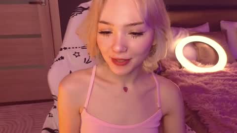 Sandy  online show from 4, 2, 2025