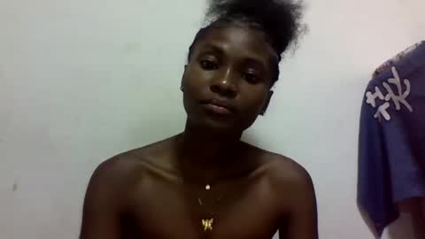 sandrica130557 online show from 15, 2, 2026