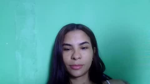 sandycrus112021 online show from 5, 1, 2025