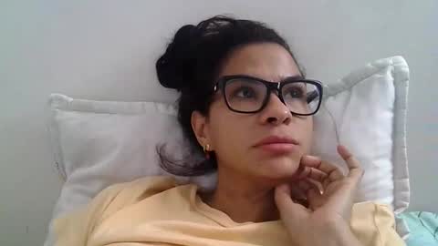 sandycrus112021 online show from 24, 2, 2025