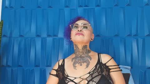 Sandy Rose online show from 3, 2, 2025
