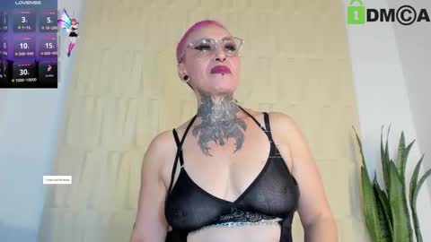 Sandy Rose online show from 14, 9, 2025