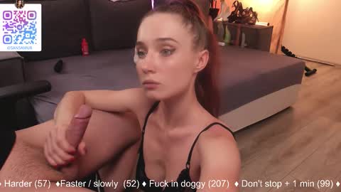 Sansa and Alex online show from 3, 11, 2025