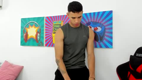 Maximo Santana online show from 2, 4, 2026