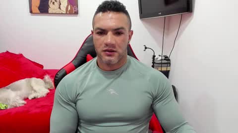 Snapshot of santi_pastori chatting on 6, 10, 2025 santi_pastori online show from 6, 10, 2025