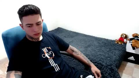 Snapshot of santi_ss chatting on 20, 10, 2025 santi_ss online show from 20, 10, 2025