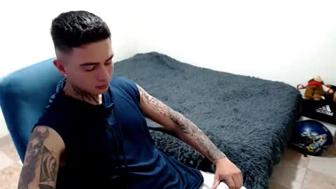 Snapshot of santi_ss chatting on 27, 10, 2025 santi_ss online show from 27, 10, 2025