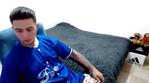 Snapshot of santi_ss chatting on 28, 10, 2025 santi_ss online show from 28, 10, 2025