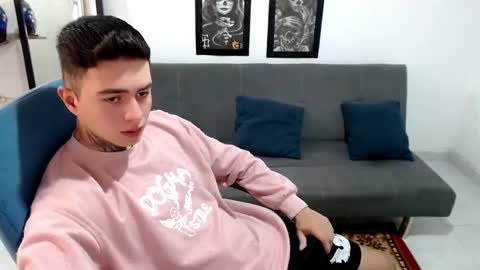 Snapshot of santi_ss chatting on 5, 11, 2025 santi_ss online show from 5, 11, 2025