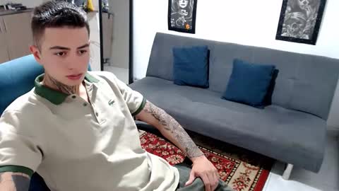 Snapshot of santi_ss chatting on 16, 11, 2025 santi_ss online show from 16, 11, 2025