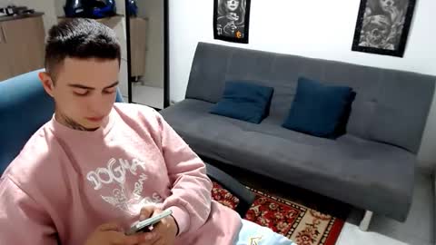 Snapshot of santi_ss chatting on 18, 11, 2025 santi_ss online show from 18, 11, 2025