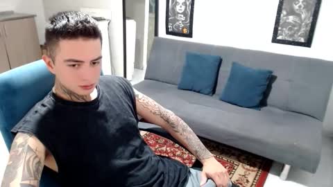 Snapshot of santi_ss chatting on 19, 11, 2025 santi_ss online show from 19, 11, 2025