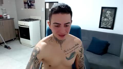 Snapshot of santi_ss chatting on 23, 11, 2025 santi_ss online show from 23, 11, 2025