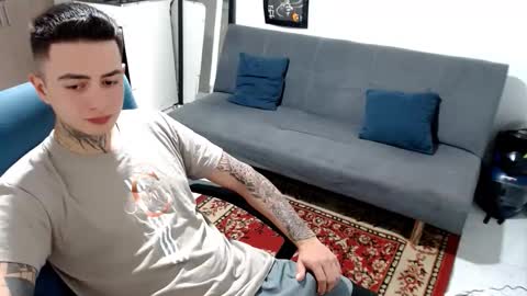 Snapshot of santi_ss chatting on 2, 12, 2025 santi_ss online show from 2, 12, 2025