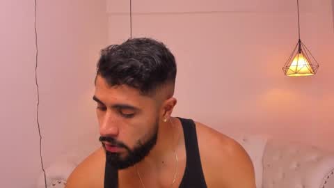 santiago_huntt online show from 6, 12, 2024