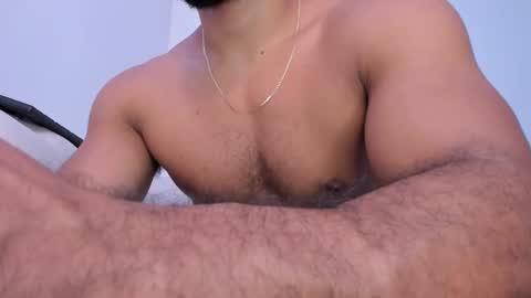 santiago_huntt online show from 11, 3, 2025