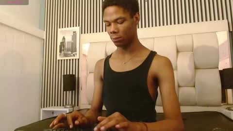 Snapshot of santiago_ortiz chatting on 15, 3, 2026 Santiiiiii online show from 15, 3, 2026