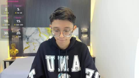 santiago_russo18 online show from 21, 9, 2025