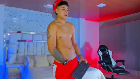 Santi Reyes online show from 21, 10, 2025