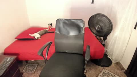 Julius Novachrono  online show from 27, 1, 2025