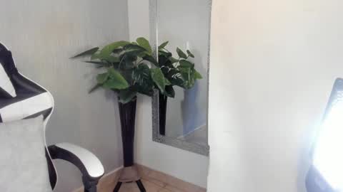 Julius Novachrono  online show from 19, 9, 2025