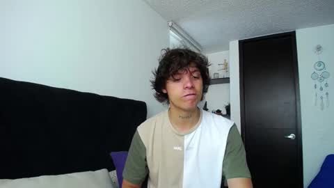 Snapshot of santii_rose chatting on 16, 12, 2024 Santii online show from 16, 12, 2024