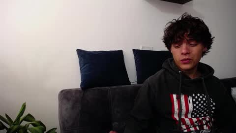 Snapshot of santii_rose chatting on 29, 12, 2024 Santii online show from 29, 12, 2024