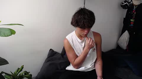 Snapshot of santii_rose chatting on 24, 2, 2025 Santii online show from 24, 2, 2025