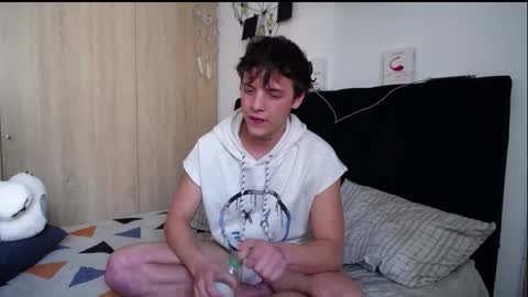 Snapshot of santii_rose chatting on 12, 11, 2025 Santii online show from 12, 11, 2025