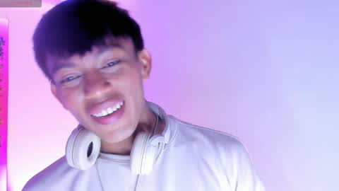 Santii online show from 19, 10, 2025