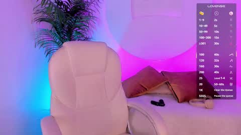 Santii online show from 25, 10, 2025