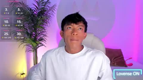 Santii online show from 3, 11, 2025