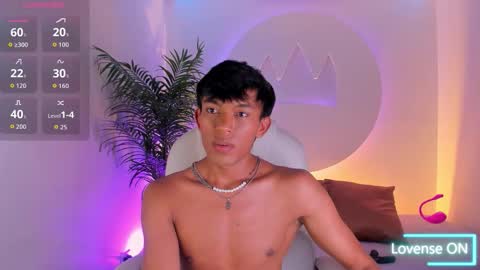 Santii online show from 6, 11, 2025