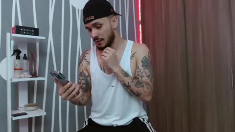 Santy Torres online show from 6, 11, 2025