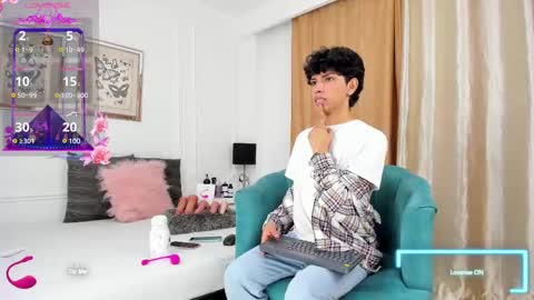 Santiago Carrington online show from 13, 2, 2025