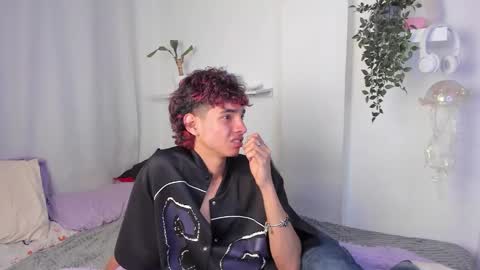 Snapshot of santy_kitty chatting on 27, 2, 2026 kitty online show from 27, 2, 2026