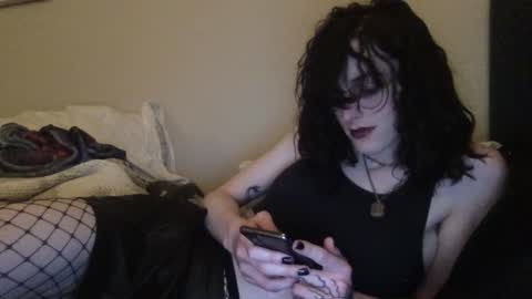 Snapshot of sapphicvoid chatting on 26, 9, 2025 Jade online show from 26, 9, 2025
