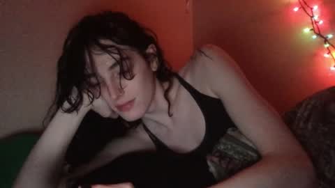 Snapshot of sapphicvoid chatting on 14, 12, 2025 Jade online show from 14, 12, 2025