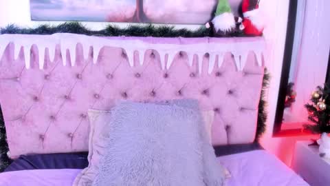 SARA ARIAS  online show from 27, 12, 2024