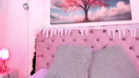 SARA ARIAS  online show from 28, 12, 2024