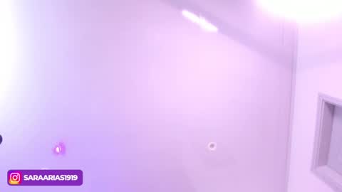 SARA ARIAS  online show from 22, 1, 2025