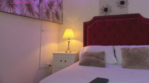 Snapshot of sara_collinss__ chatting on 16, 10, 2025 SARA online show from 16, 10, 2025