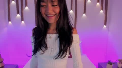 S A R A online show from 5, 1, 2025